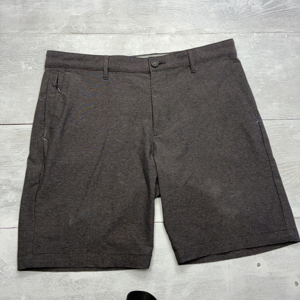 Tommy Bahama Boracay Coast Shorts Mens 33 Brown Performance Stretch Golf Travel